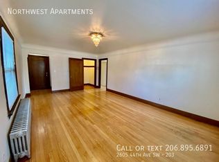 2605 44th Ave SW APT 203, Seattle, WA 98116