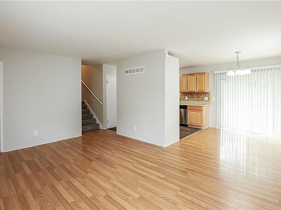 4th image of 4843 NE Tullis Dr