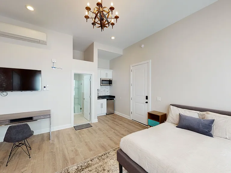 411 Orange St — Photo 11