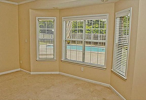 3rd image of 9534 Misty Knoll Dr