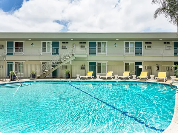 Aztec Pacific Apartments