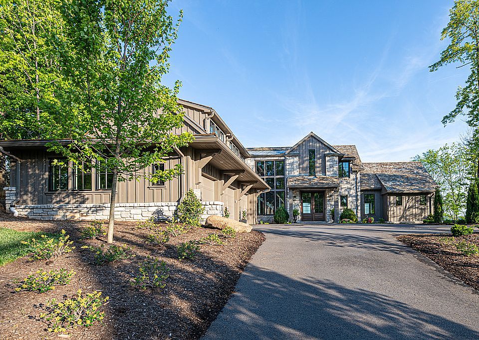 1920 Arcadia Peninsula Way  