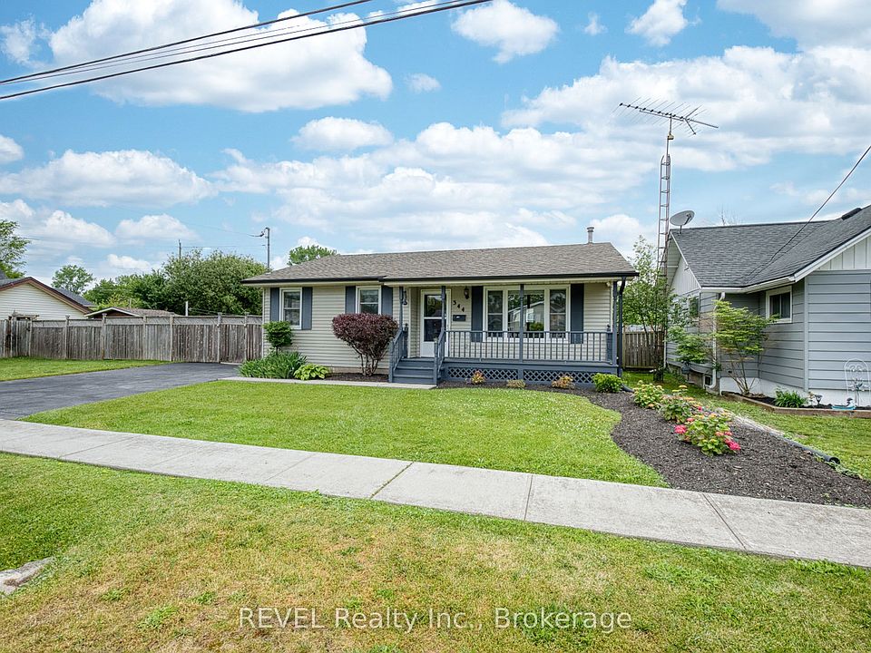 1st image of 344 Leask Ave
