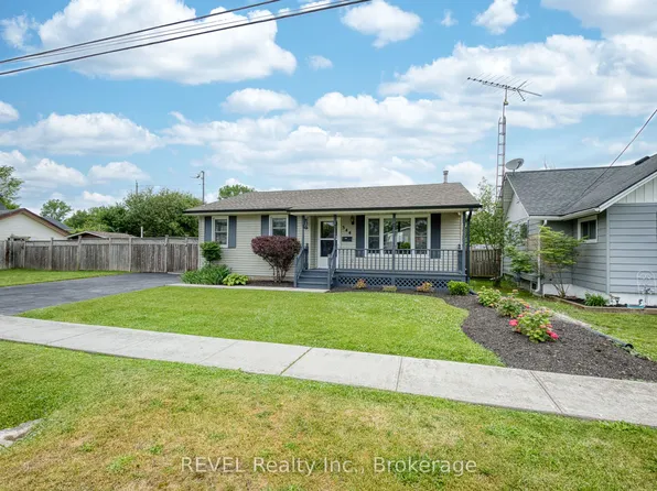 344 Leask Ave, Fort Erie, ON L2A 4L4