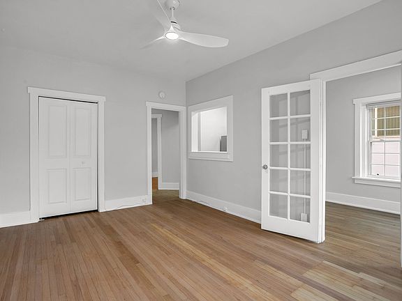 5th image of 995 Corona St APT 3