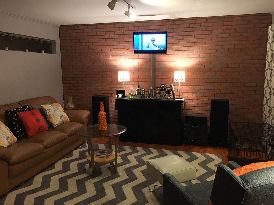 Living Room/ Dining room