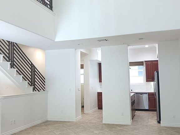 5th image of 14424 Dickens St APT 7
