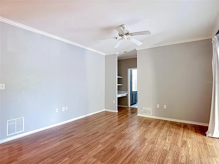 10201 Courtney Palms Blvd #203 — Photo 20