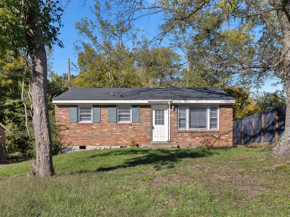 1221 Poplar St, Clarksville, TN 37040