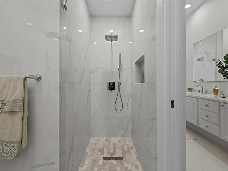 2057 Futana Way — Photo 28
