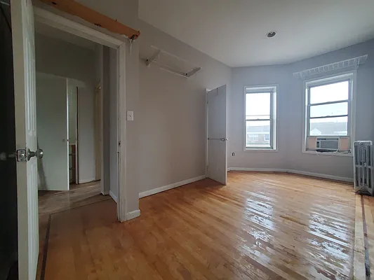 Rented by Bright Villas LLC | media 21