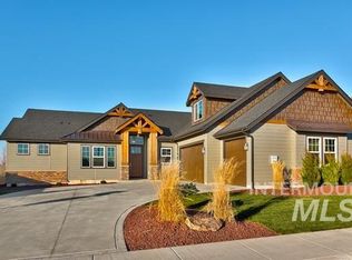 2115 E Lodge Trail Dr, Meridian, ID 83642