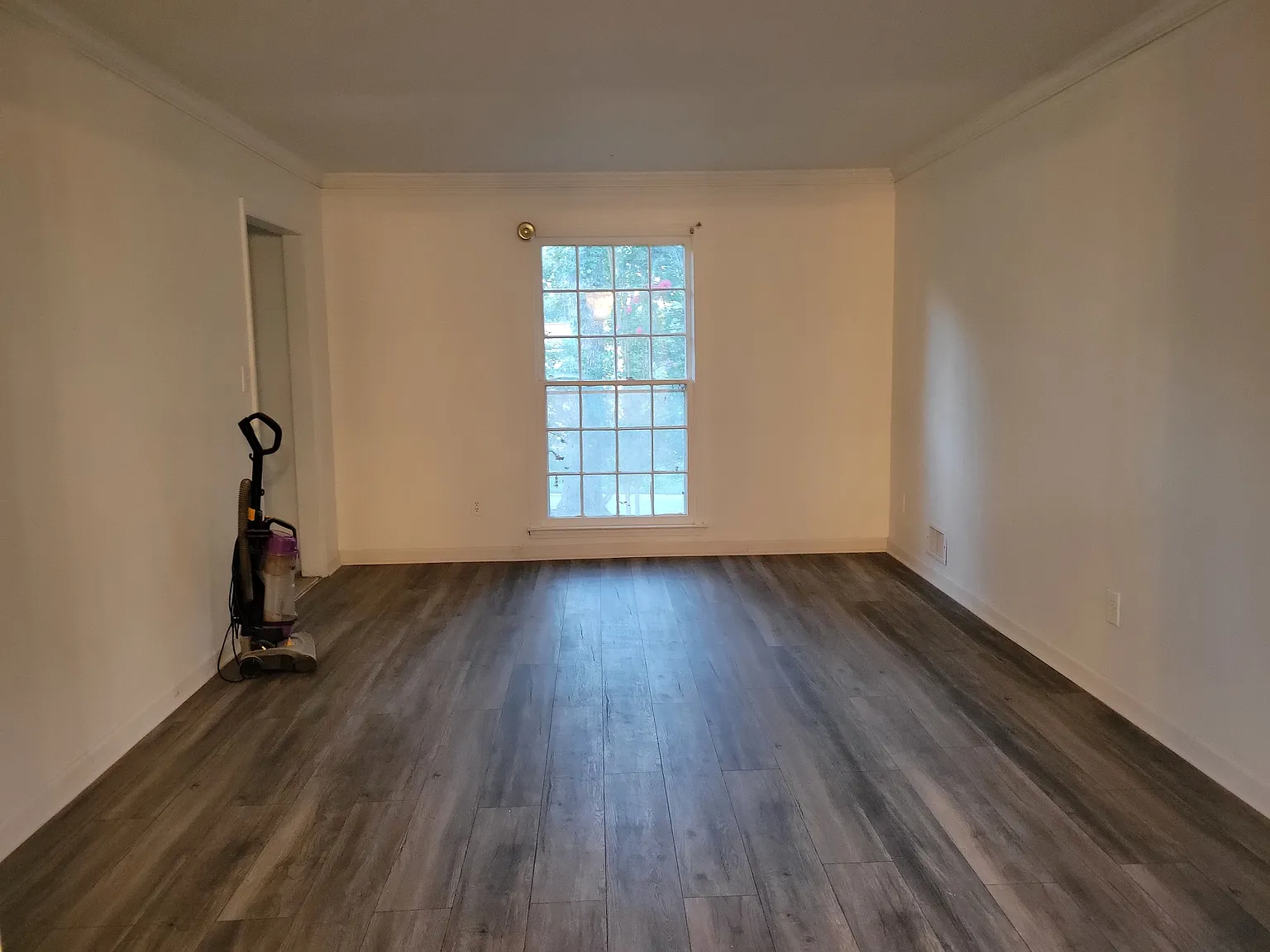 4 bed, 2218 sqft, $2,400 — Photo 3