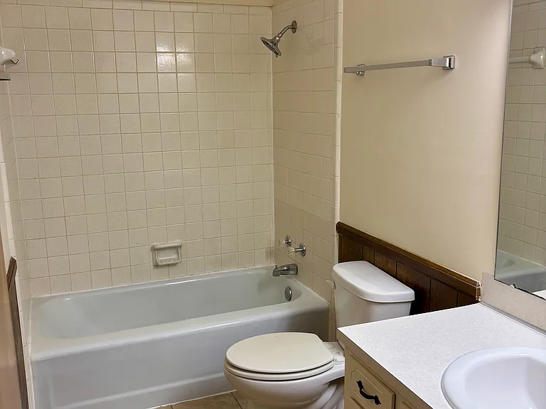 128 Hillcrest Dr — Photo 8
