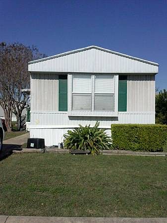 1st image of 297 Crepe Myrtle Ln