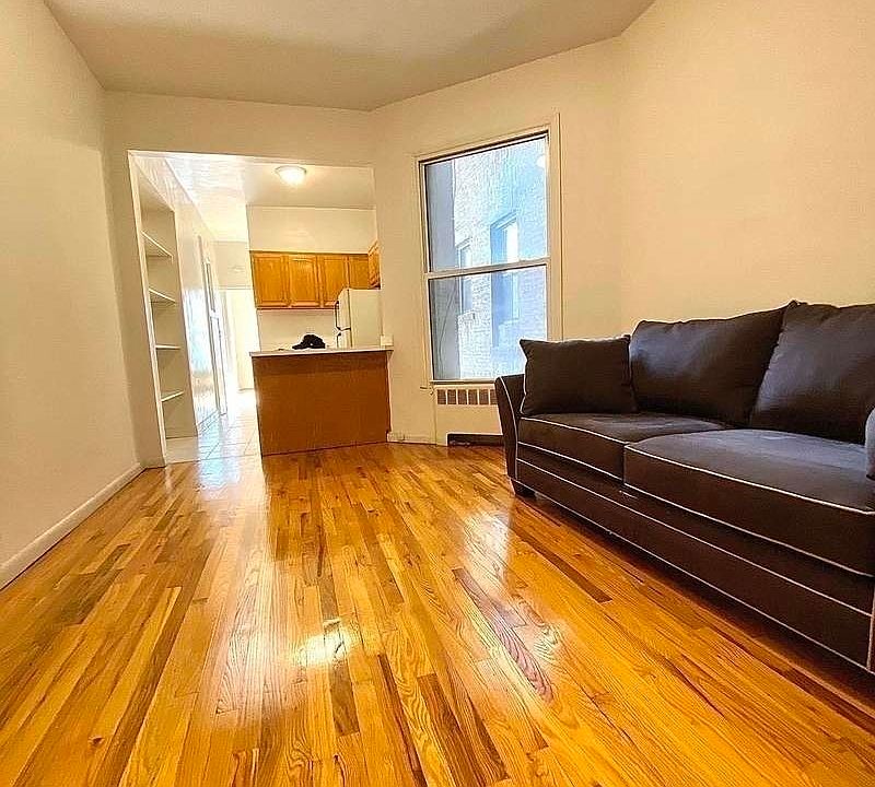 1st image of 208 W 80th St #3B4