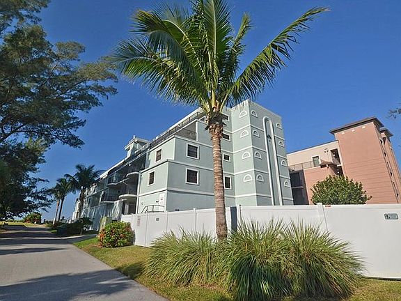 2nd image of 50 Meredith Dr Unit 2