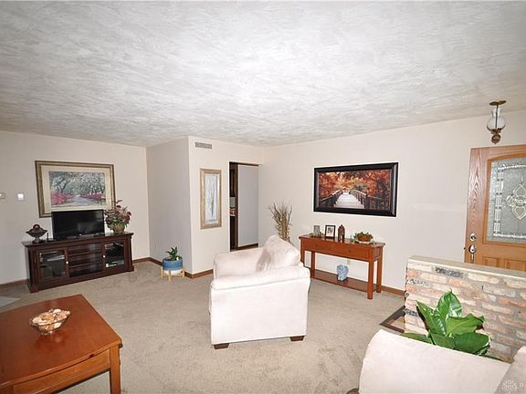 4th image of 774 Gardenwood Dr
