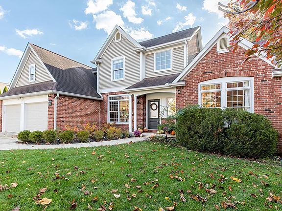 2nd image of 2410 E Cedarwood Ct