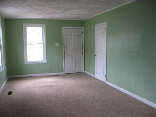 3rd image of 2119 McCroskey Ave