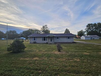 301 N Hickory St, Oaktown, IN, 47561