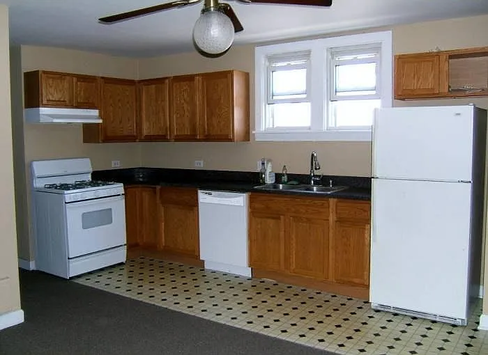 2137 W Chicago Ave #3F