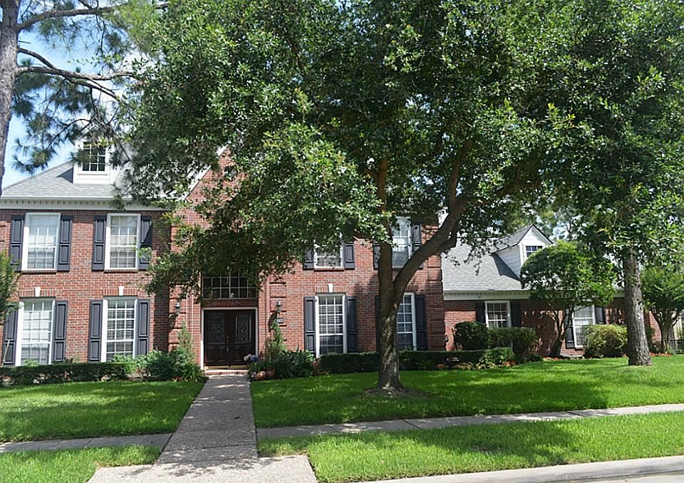 1st image of 21403 Lochmere Ln