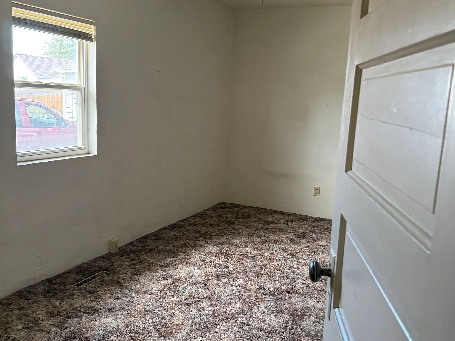 2 bed, 1000 sqft, $1,000 — Photo 3