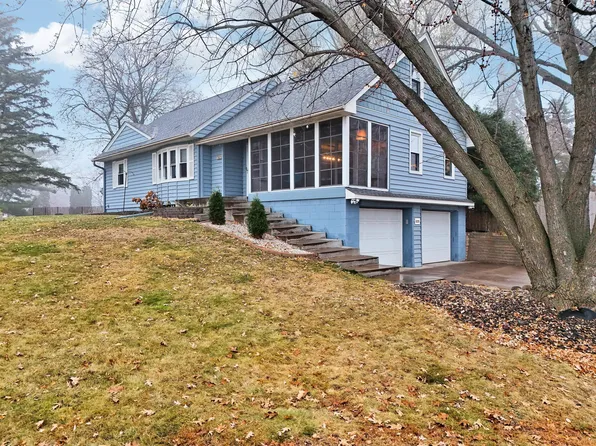 7021 34th Ave N, Crystal, MN 55427