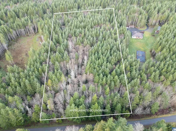 12 Evergreen View Pkwy, Pt Angeles, WA 98363