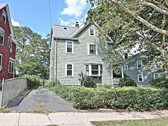 2nd image of 163 Pauline St