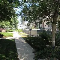 3676 Oakwood Dr — Photo 2