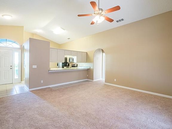 4th image of 134 Twin Lake Cir