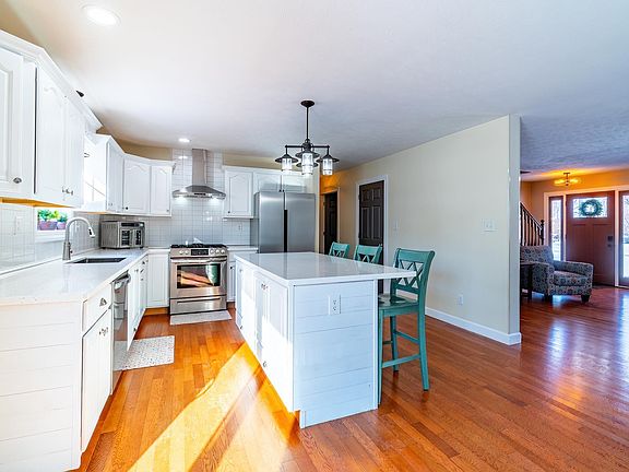 3rd image of 4347 E Fox Run Dr