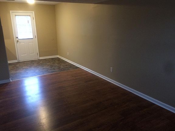 2nd image of 971 Villa Dr APT 29