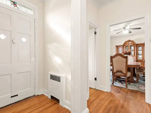 7 Roosevelt Terrace image 18 of 49