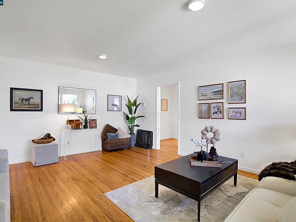 2nd image of 4835 Kathleen Ave