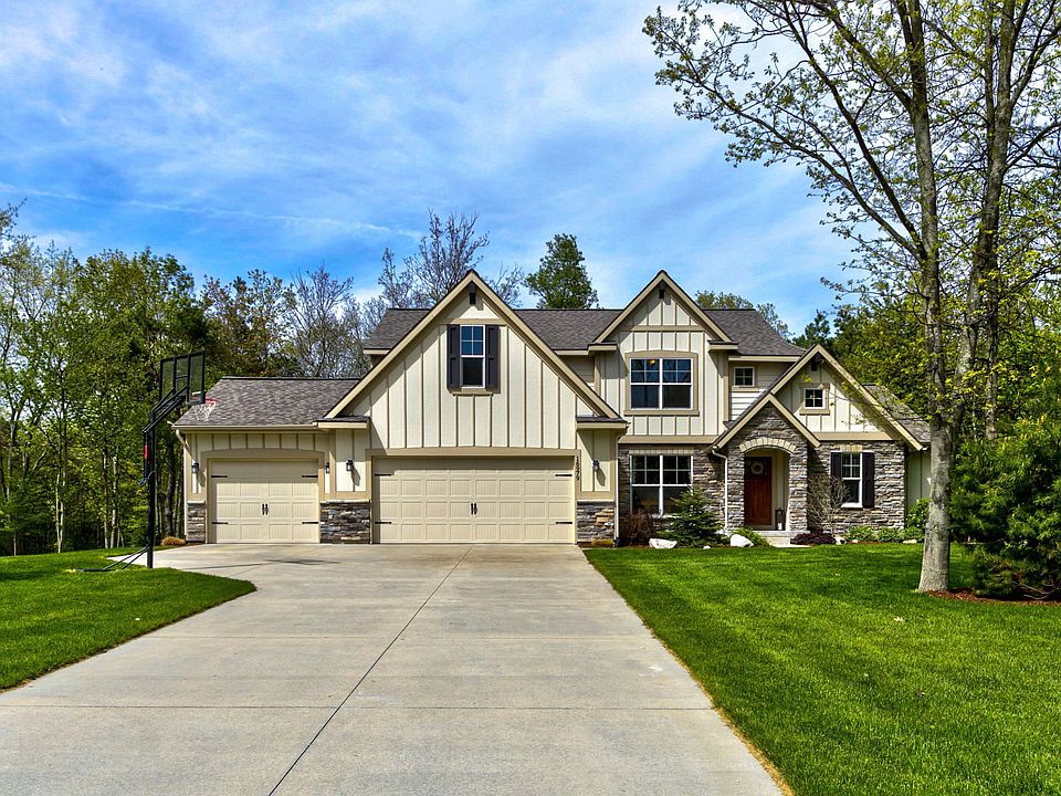 1st image of 16979 Mapleridge Dr