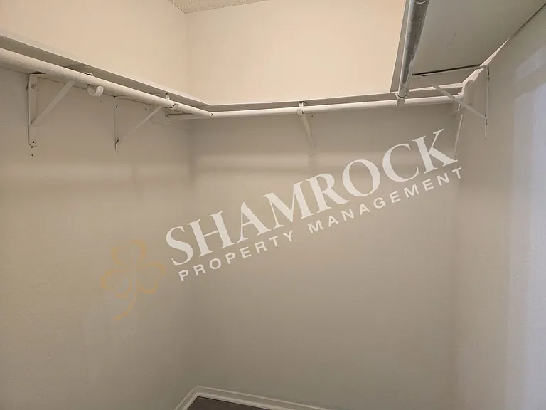 10709 Apache Dr — Photo 11
