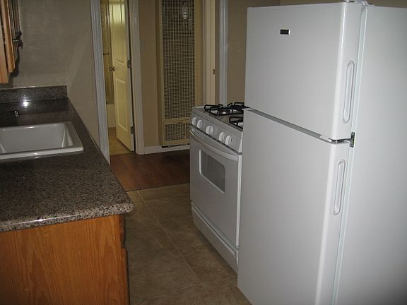5th image of 1550 Market St