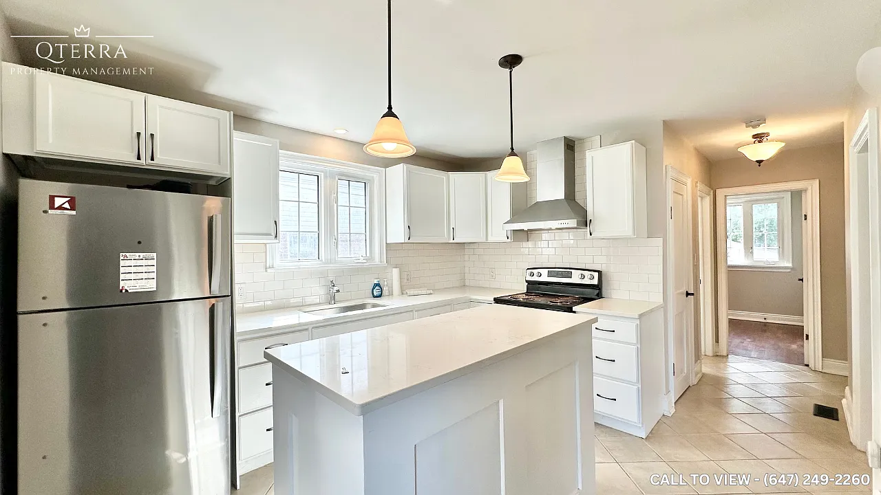 3 bed, 950 sqft, $2,295 — Photo 2