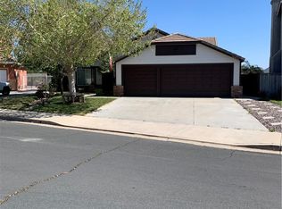 18810 Oakview Way, Lake Elsinore, CA 92530