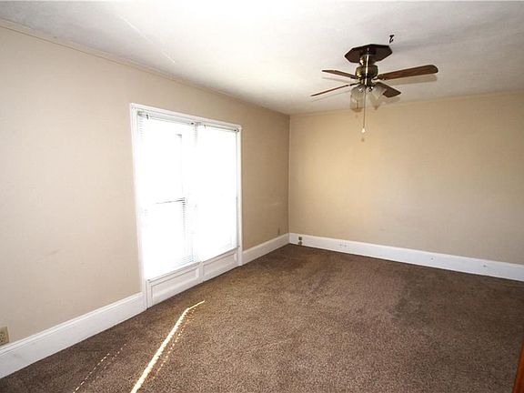 3rd image of 75 Geddes St APT B
