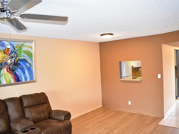3rd image of 9420 Sunrise Lakes Blvd APT 211