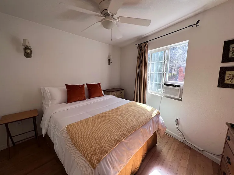 501 Irving Way — Photo 10