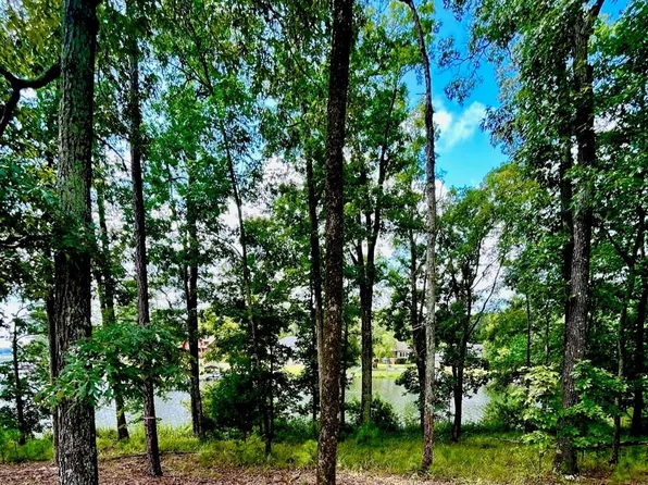 37 Longshot Dr, Cross Hill, SC 29332