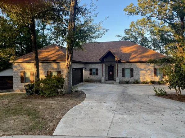 317 Holiday Dr S, Abbeville, AL 36310