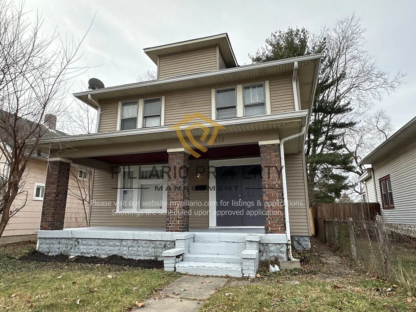 1822 Koehne St photo 1