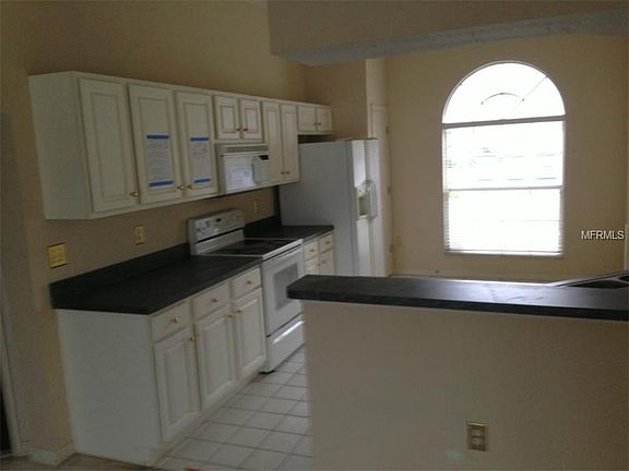 5th image of 15007 Greeley Dr