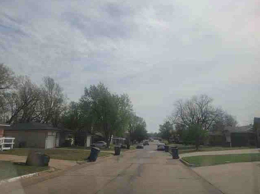 2nd image of 6129 SE 9th St